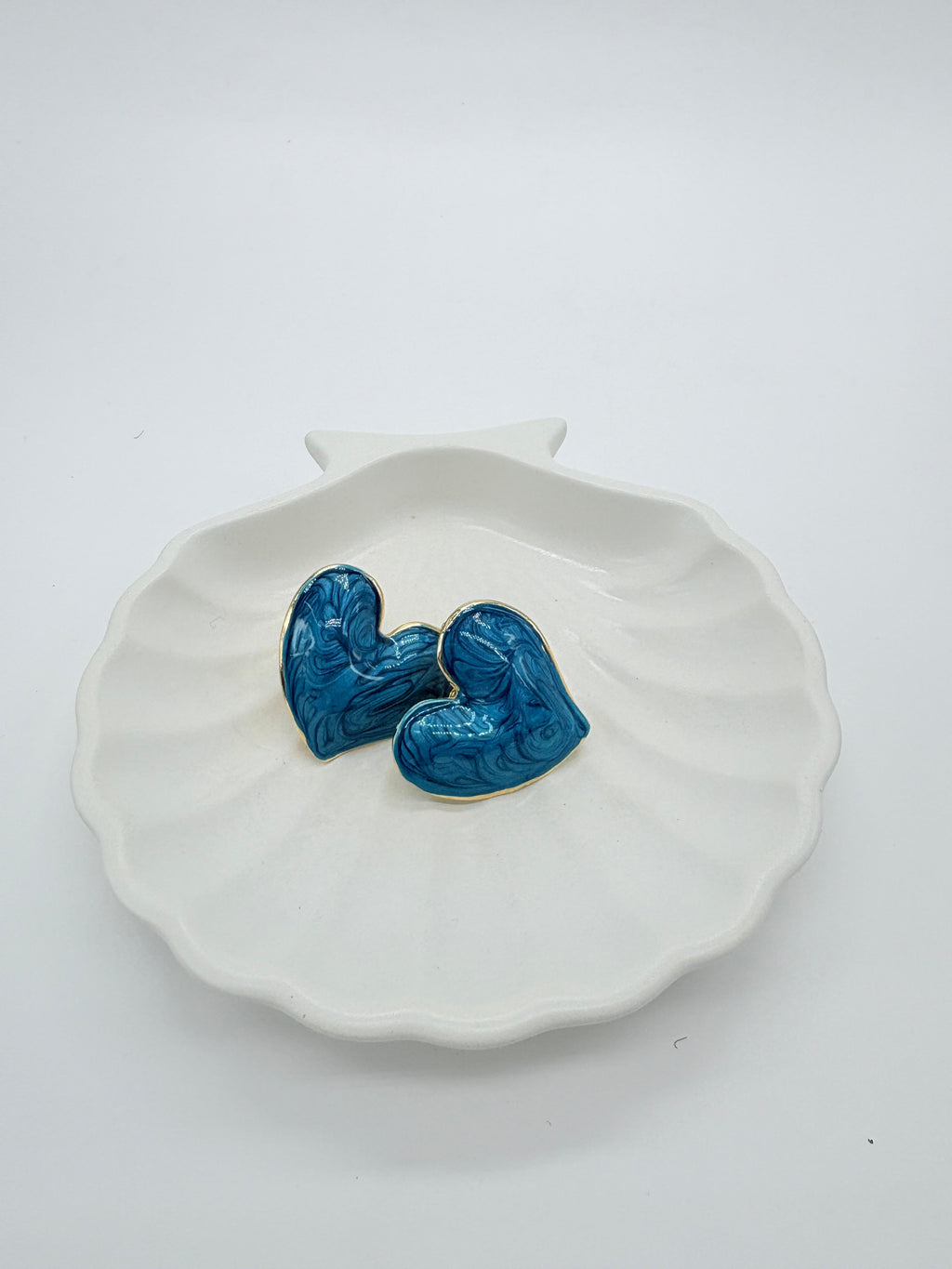 HEART SHAPED EARRING